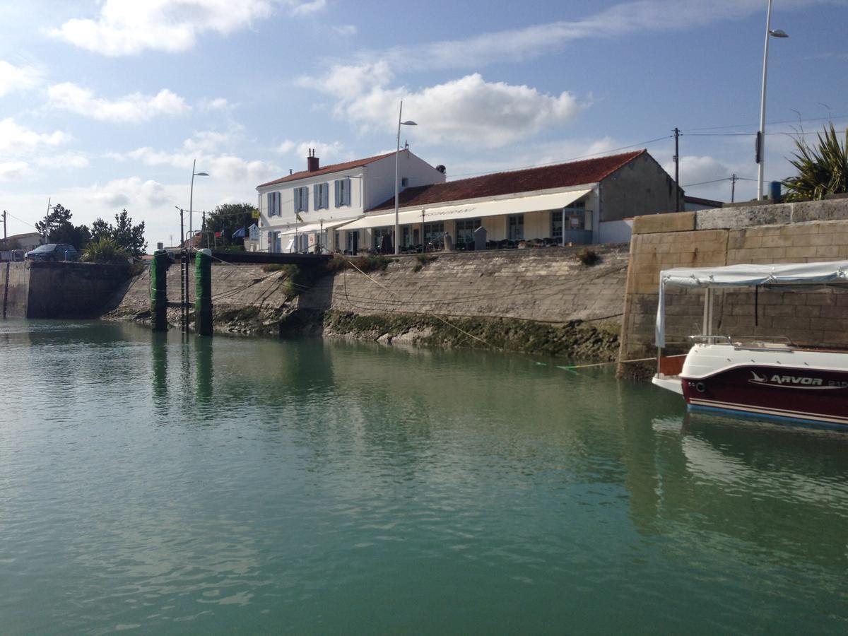 Les Bains Boyardville - Hotel Et Restaurant Bagian luar foto