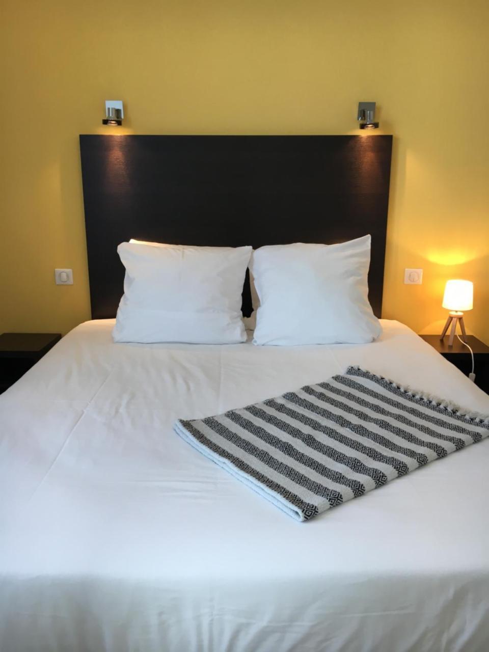 Les Bains Boyardville - Hotel Et Restaurant Bagian luar foto