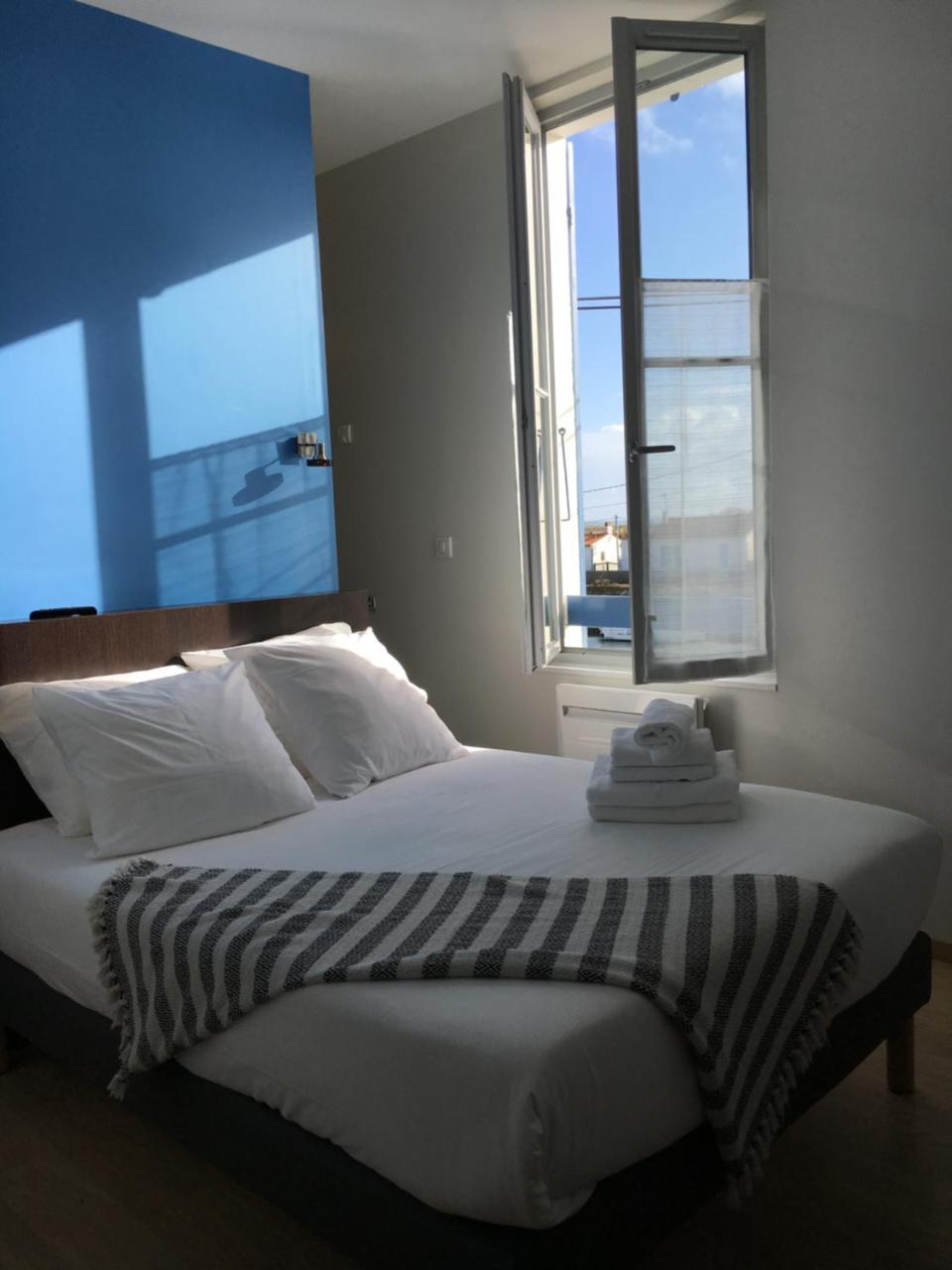 Les Bains Boyardville - Hotel Et Restaurant Bagian luar foto