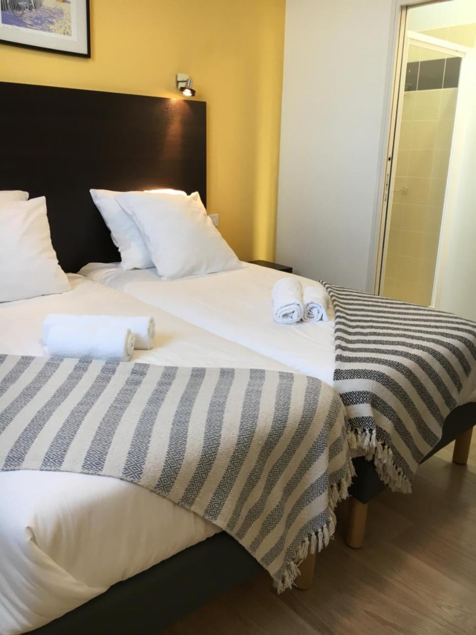 Les Bains Boyardville - Hotel Et Restaurant Bagian luar foto